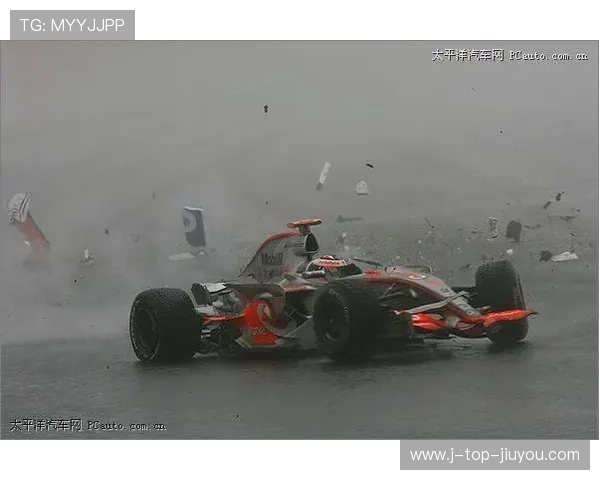 F1冠军争夺最后两弯惊险攻防